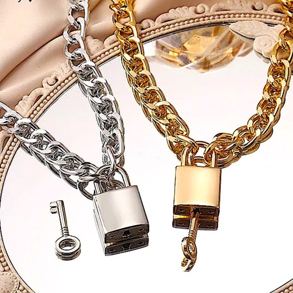 Silver Lock Key Cuban Chain Link Choker - Picture 7 of 10